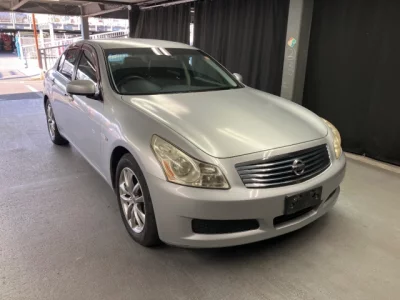 Nissan SKYLINE  с аукциона в Японии