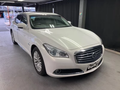 Nissan CIMA  с аукциона в Японии