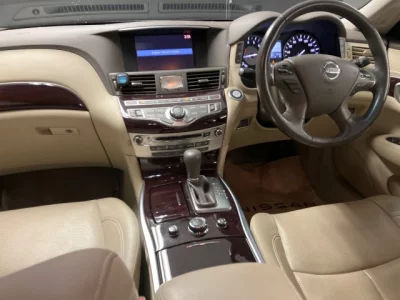 Nissan CIMA  с аукциона в Японии