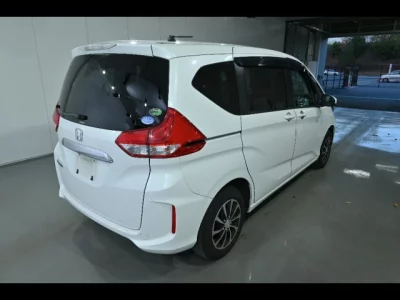 Honda FREED  с аукциона в Японии