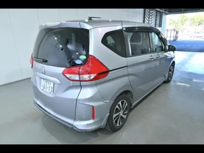 Honda FREED  с аукциона в Японии