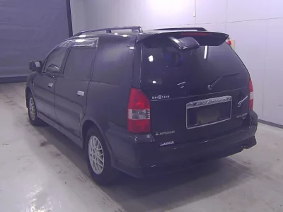 Mitsubishi CHARIOT GRANDIS