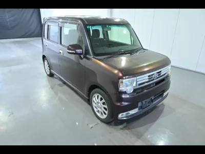 Toyota PIXIS SPACE  с аукциона в Японии