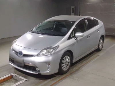 Toyota PRIUS PHV  с аукциона в Японии