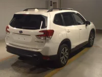 Subaru FORESTER лот № 32018 оценка R  с аукциона в Японии 1
