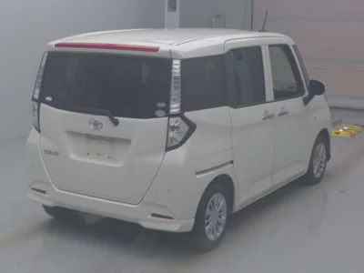 Toyota TANK  с аукциона в Японии