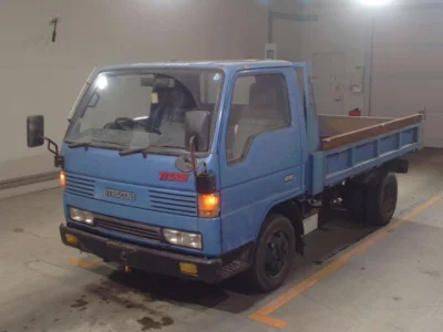 Mazda TITAN  с аукциона в Японии