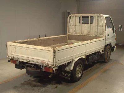Toyota DYNA  с аукциона в Японии