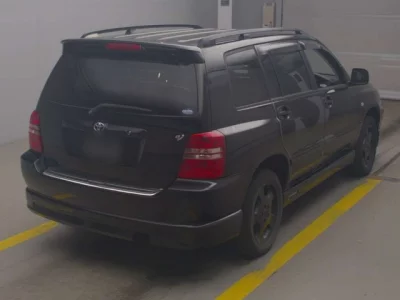 Toyota KLUGER  с аукциона в Японии