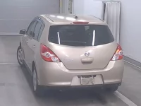 Nissan TIIDA лот № 4024 оценка 3.5  с аукциона в Японии 1