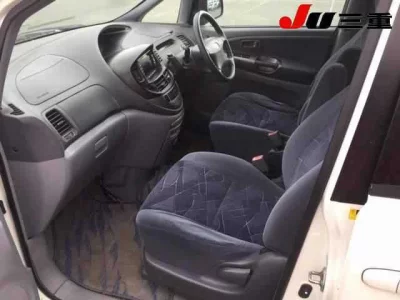 Toyota ESTIMA  с аукциона в Японии