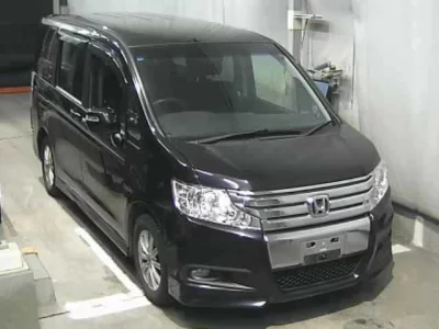 Honda STEP WAGON  с аукциона в Японии