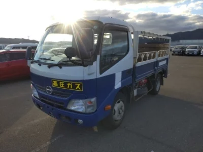 Hino DUTRO