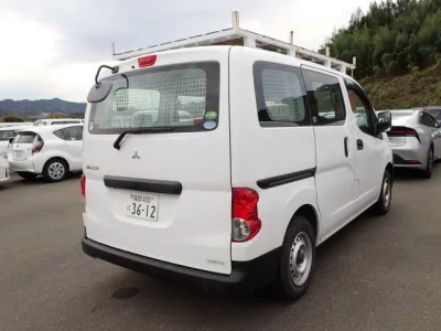 Mitsubishi DELICA
