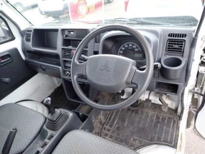 Mitsubishi MINICAB TRUCK