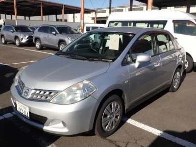 Nissan TIIDA LATIO  с аукциона в Японии