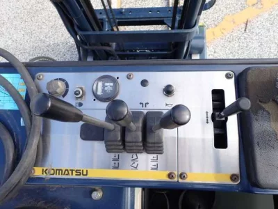 KOMATSU FORKLIFT