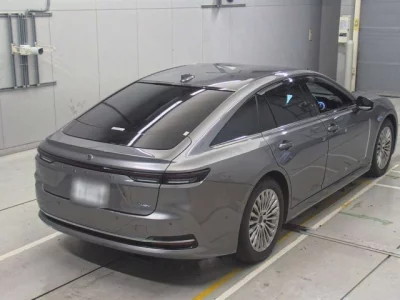 Toyota CROWN  с аукциона в Японии