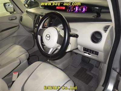 Mazda BIANTE