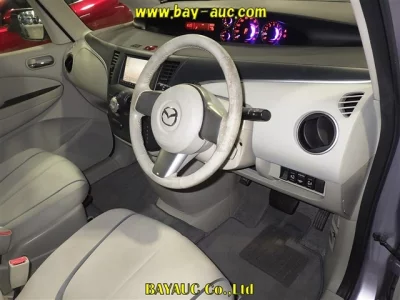 Mazda BIANTE