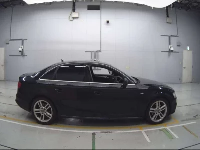 Audi A4  с аукциона в Японии