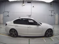 BMW 3-Series лот № 38133 оценка 4.5  с аукциона в Японии 3