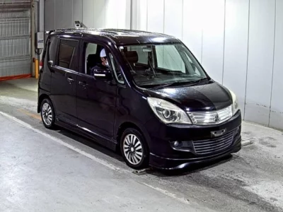 Mitsubishi DELICA D2