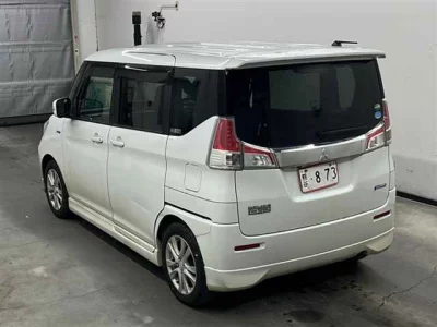 Mitsubishi DELICA D2