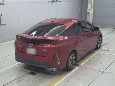 Toyota PRIUS PHV  с аукциона в Японии