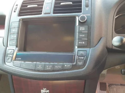 Toyota CROWN  с аукциона в Японии