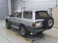 Toyota HILUX SURF лот № 30024 оценка 2  с аукциона в Японии 4