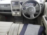 Nissan CUBECUBIC лот № 8131 оценка 3.5  с аукциона в Японии 2