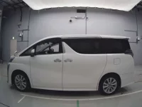 Toyota VELLFIRE лот № 30031 оценка RA  с аукциона в Японии 3