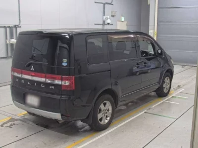 Mitsubishi DELICA D5  с аукциона в Японии