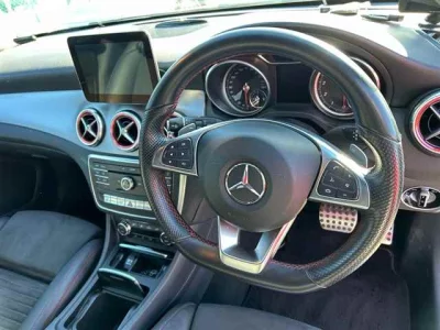 Mercedes-Benz CLA CLASS