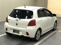 Toyota VITZ лот № 3712 оценка 4  с аукциона в Японии 3