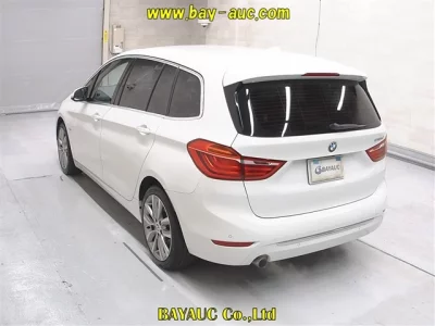 BMW 2-Series  с аукциона в Японии