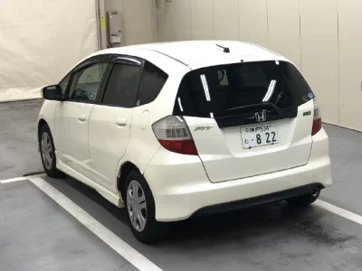 Honda FIT  с аукциона в Японии