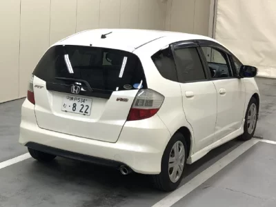 Honda FIT  с аукциона в Японии
