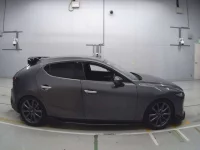 Mazda MAZDA3 лот № 30193 оценка 4  с аукциона в Японии 2