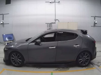 Mazda MAZDA3  с аукциона в Японии