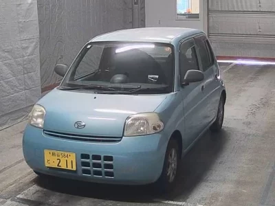 Daihatsu Esse