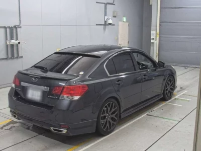 Subaru LEGACY B4