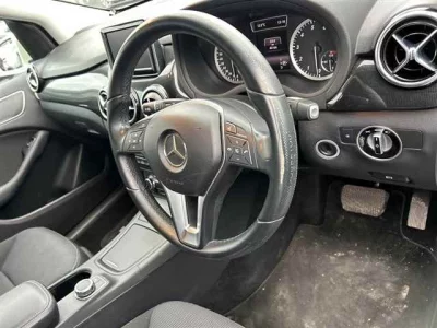 Mercedes-Benz B CLASS