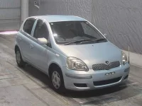 Toyota VITZ лот № 2010 оценка 3.5  с аукциона в Японии 6