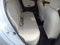 Toyota VITZ лот № 2010 оценка 3.5  с аукциона в Японии 4