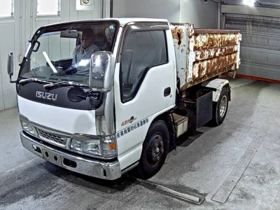 Isuzu ELF