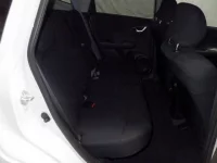 Honda FIT лот № 2102 оценка 4  с аукциона в Японии 4