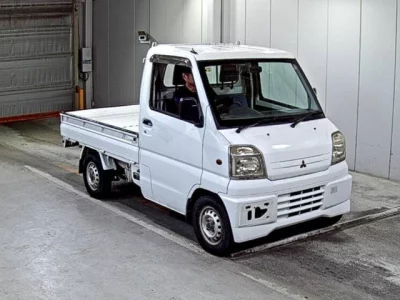 Mitsubishi MINICAB TRUCK