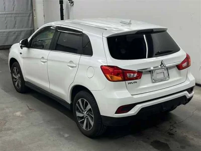 Mitsubishi RVR
